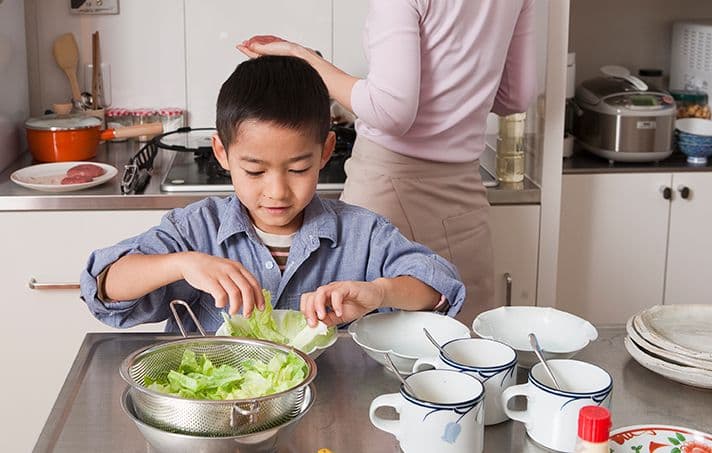Coaxing Children to Eat Vegetables
